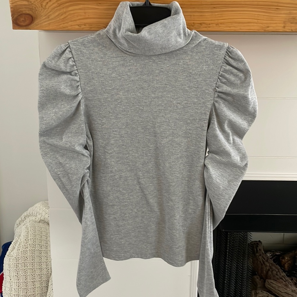 Puffed Sleeves Turtleneck